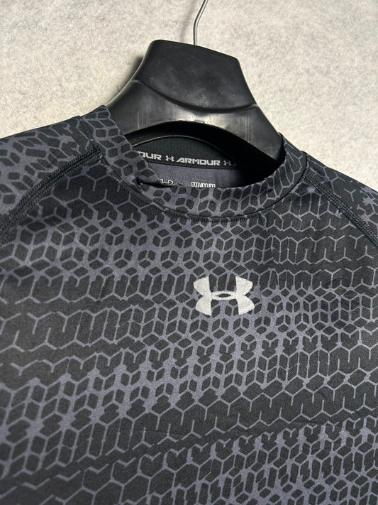 Under Armour Heat Gear Printed Round Neck - Medium
