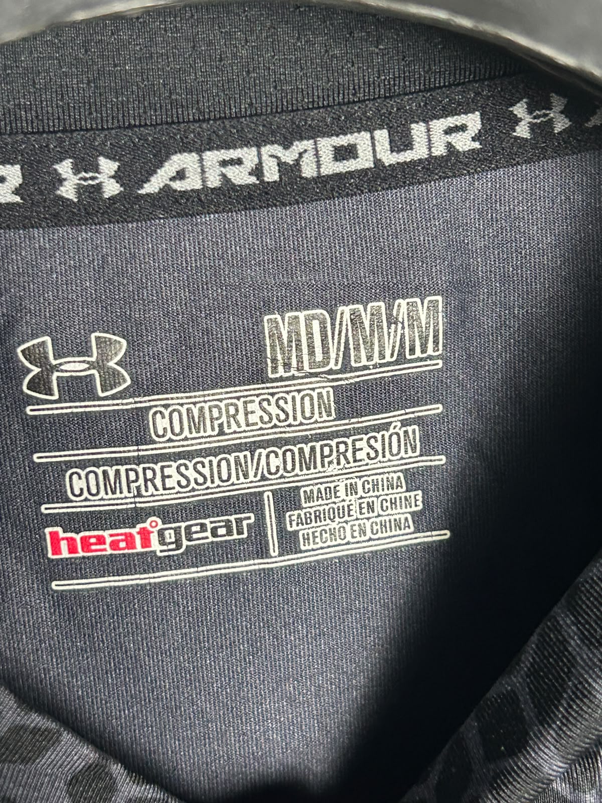 Under Armour Heat Gear Printed Round Neck - Medium