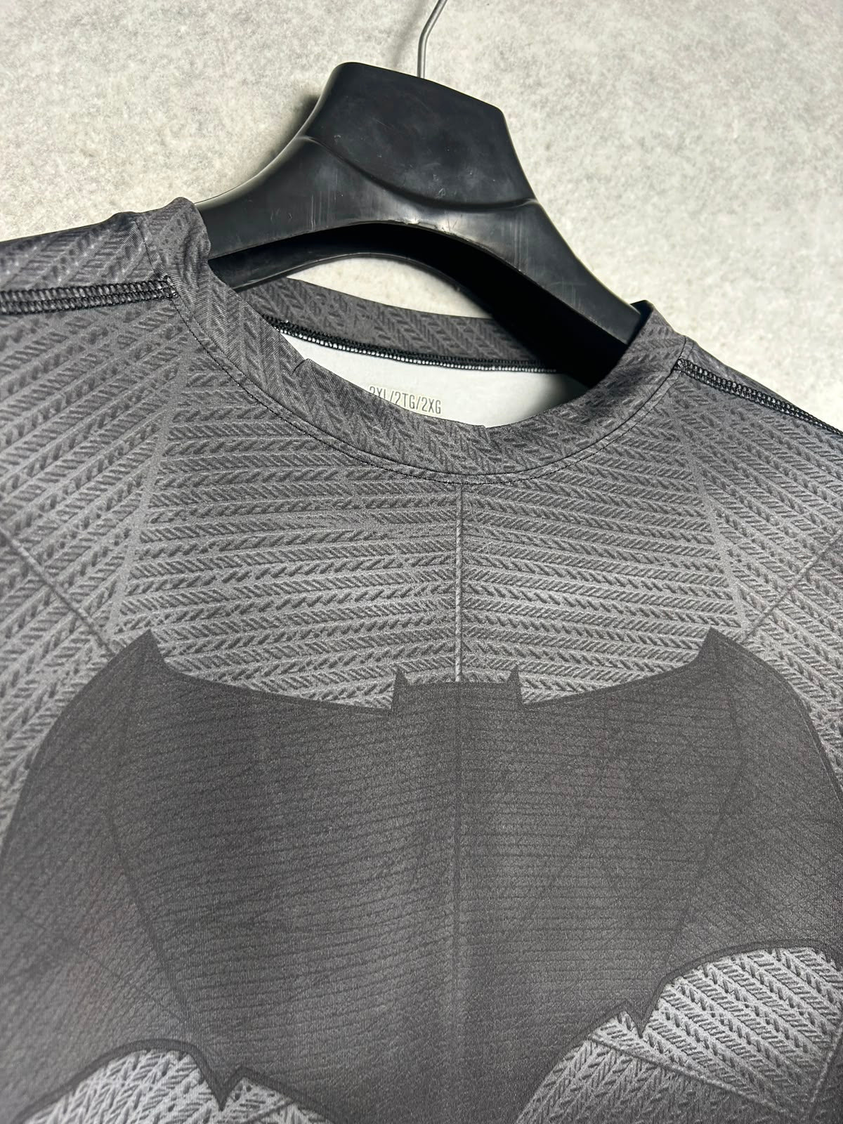 Under Armour Batman Heat Gear Round Neck - 2XL