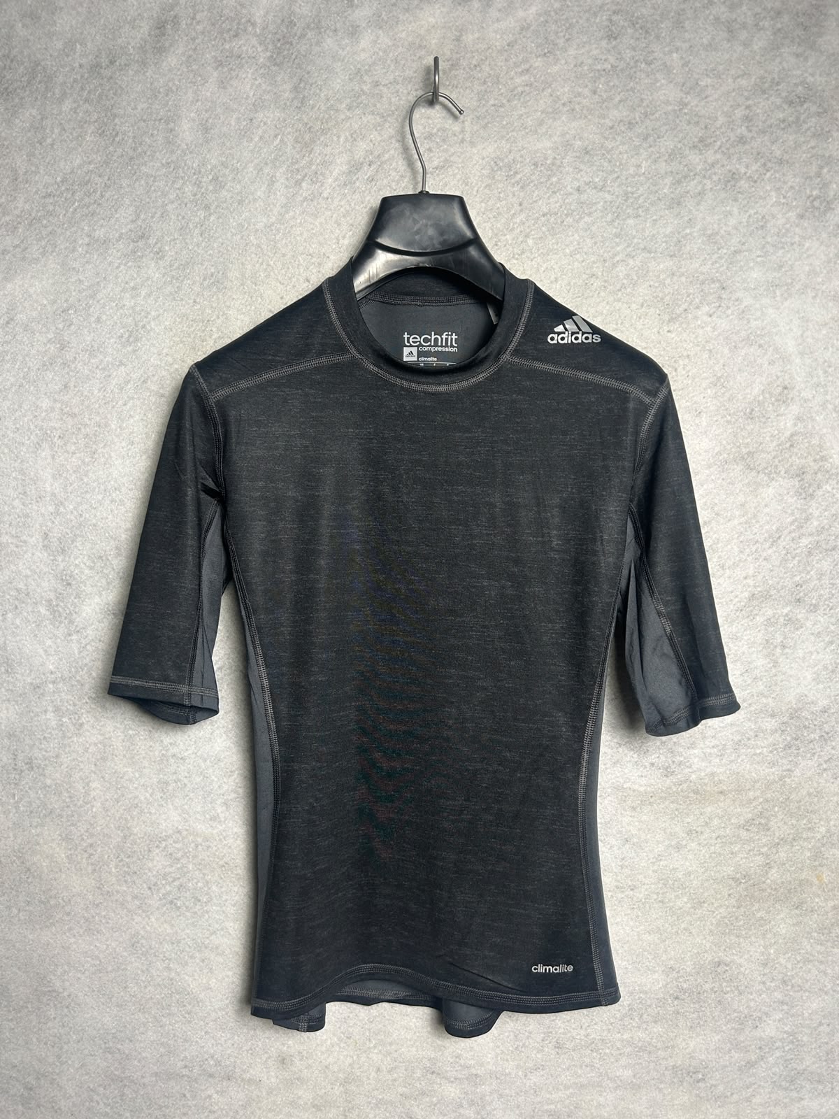 Adidas Techfit Round Neck Black - Large