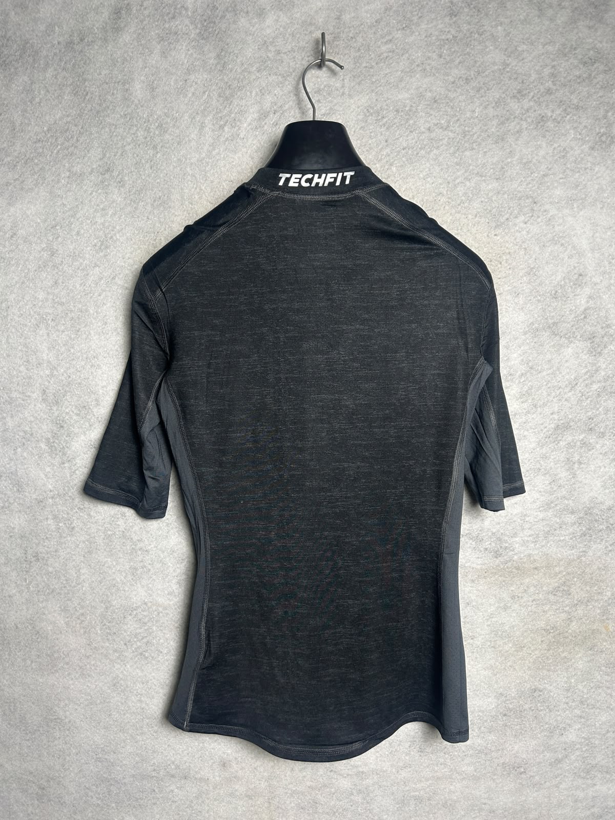 Adidas Techfit Round Neck Black - Large