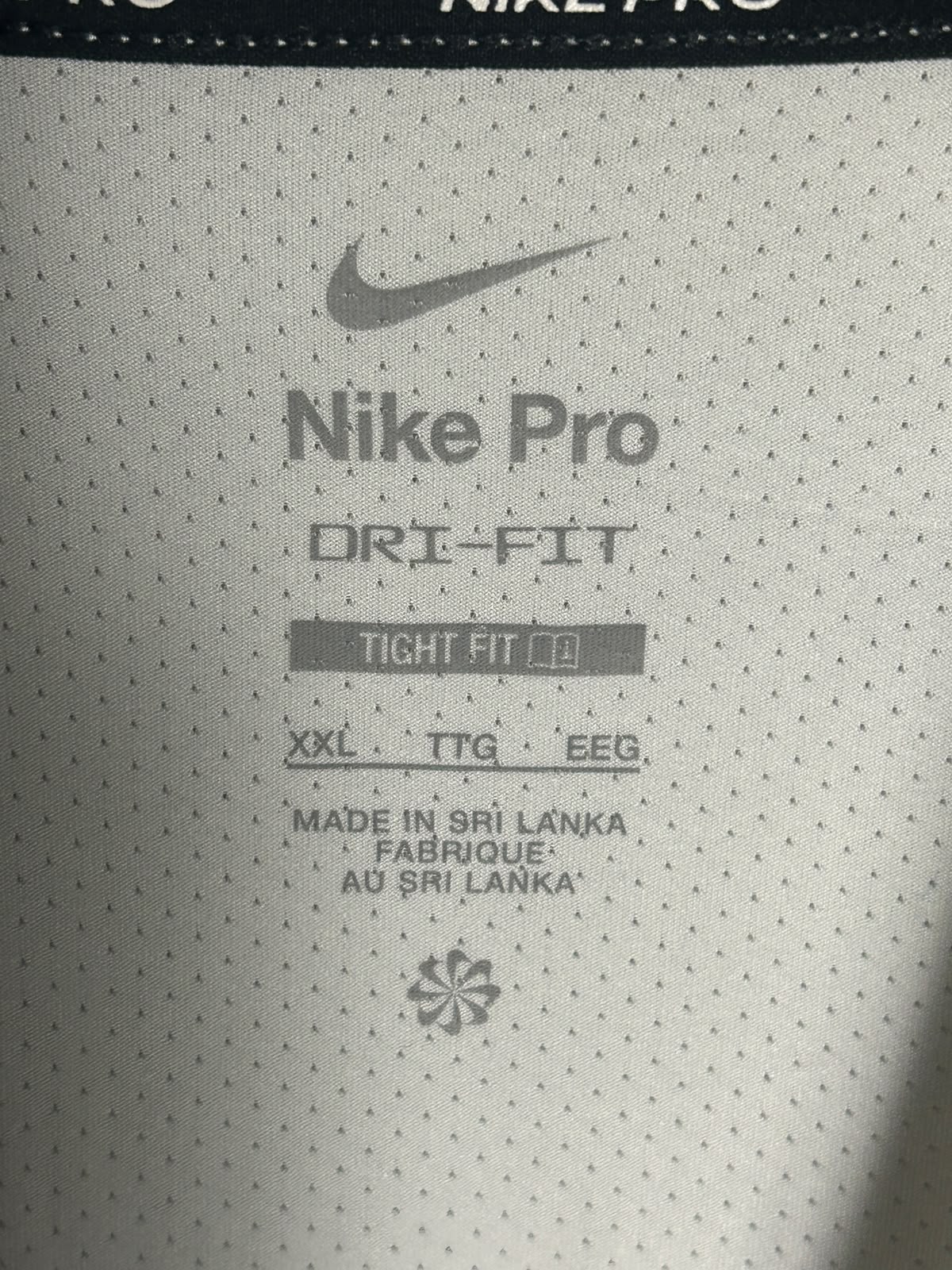 Nike Pro Dri Fit White Round Neck - XXL