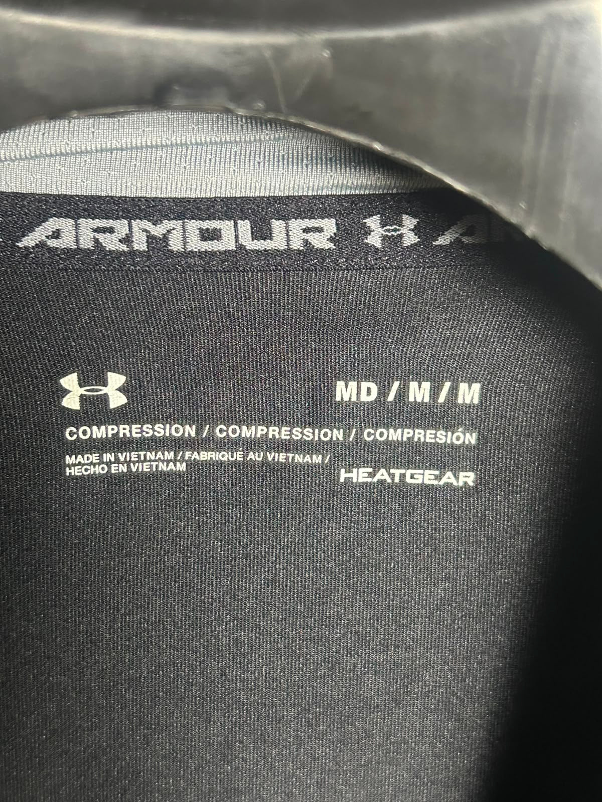 Under Armour Heat Gear Full Sleeves Round Neck - Medium
