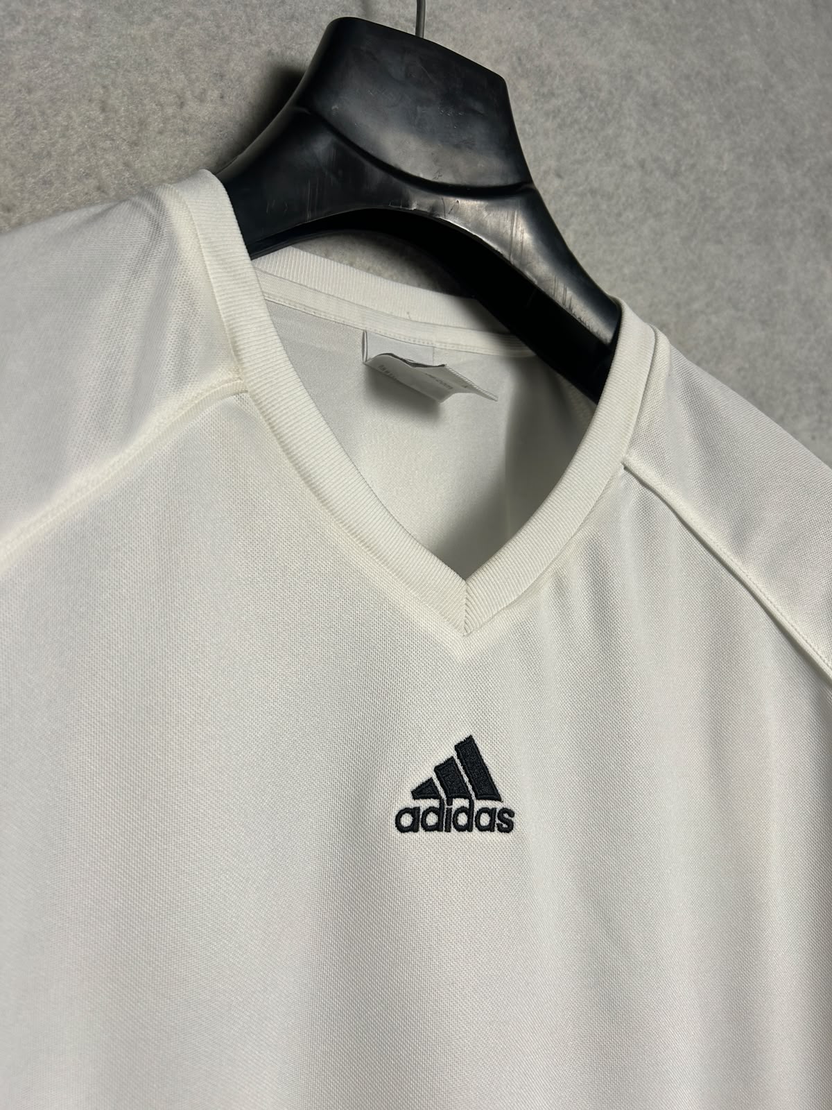 Adidas White V Neck - XL