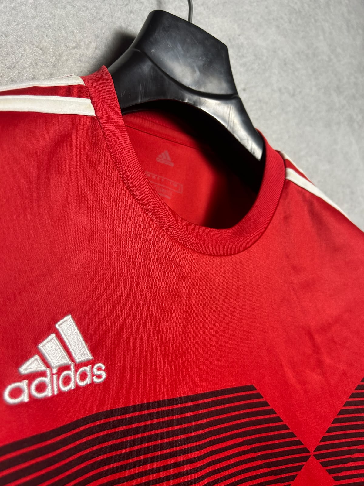 Adidas Climalite Red Round Neck - Small