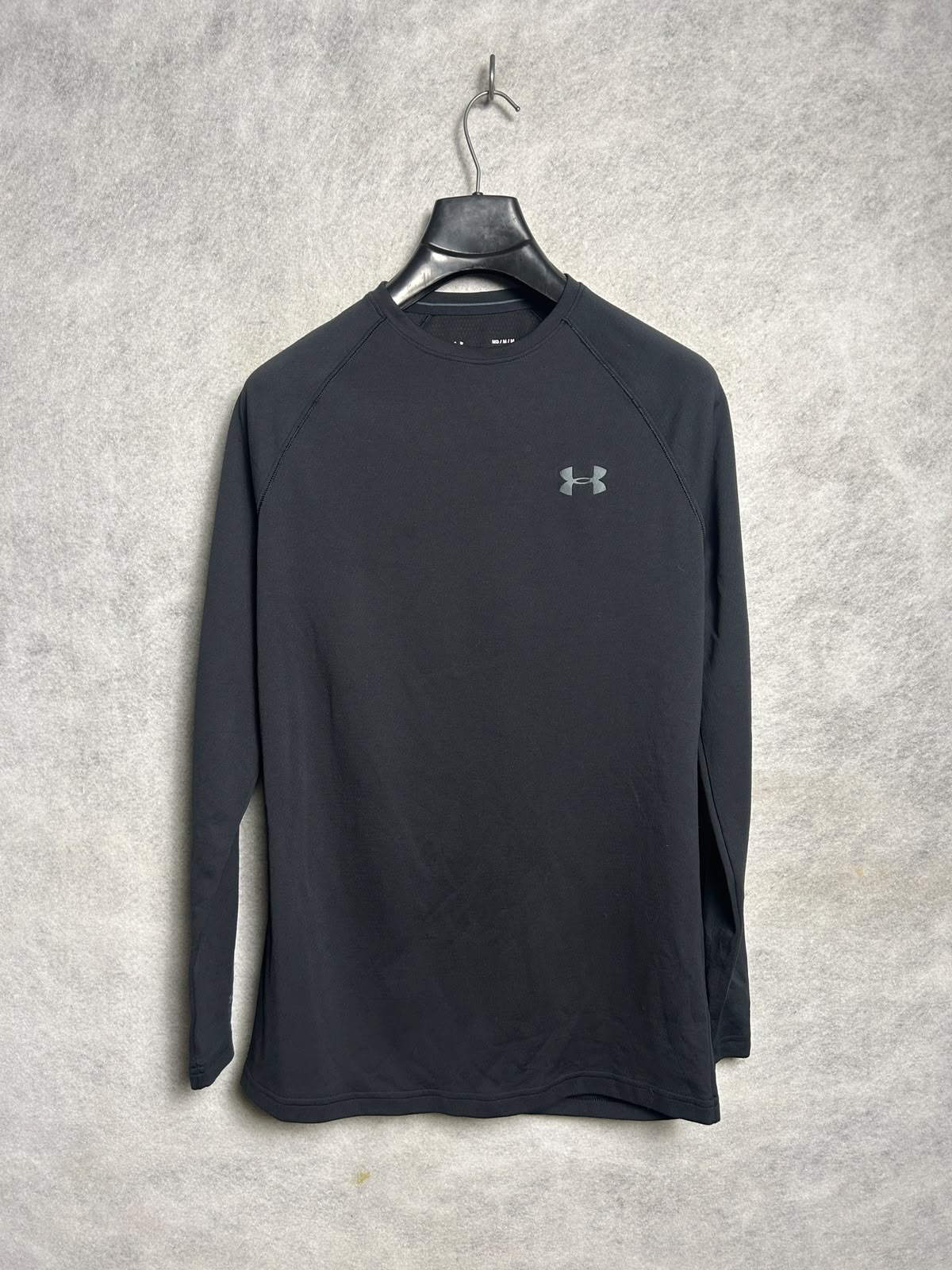 Under Armour Cold Gear Black Full Sleeves Round Neck - Medium