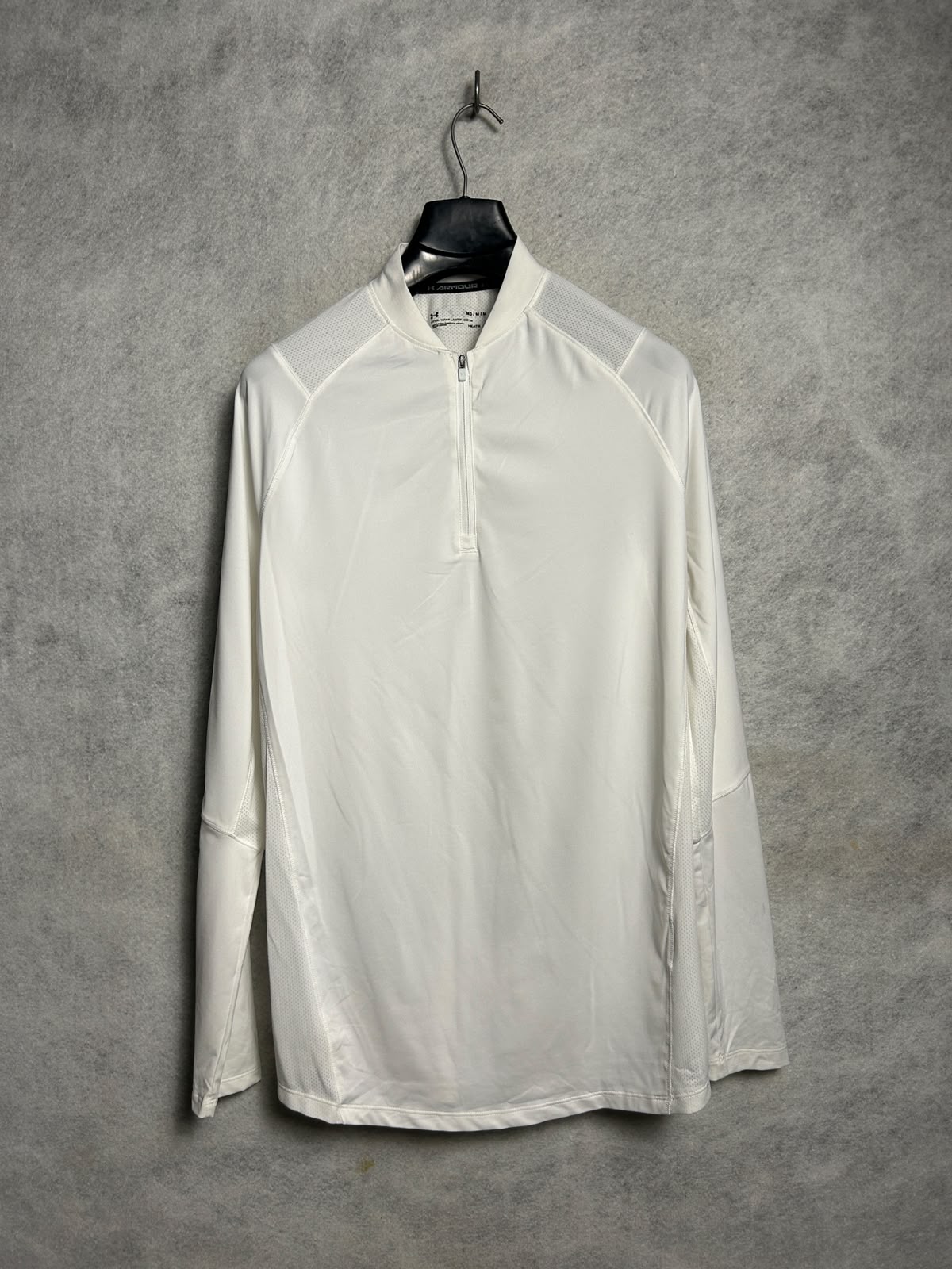 Under Armour Heat Gear White Half Zip Full Sleeves Polo - Medium