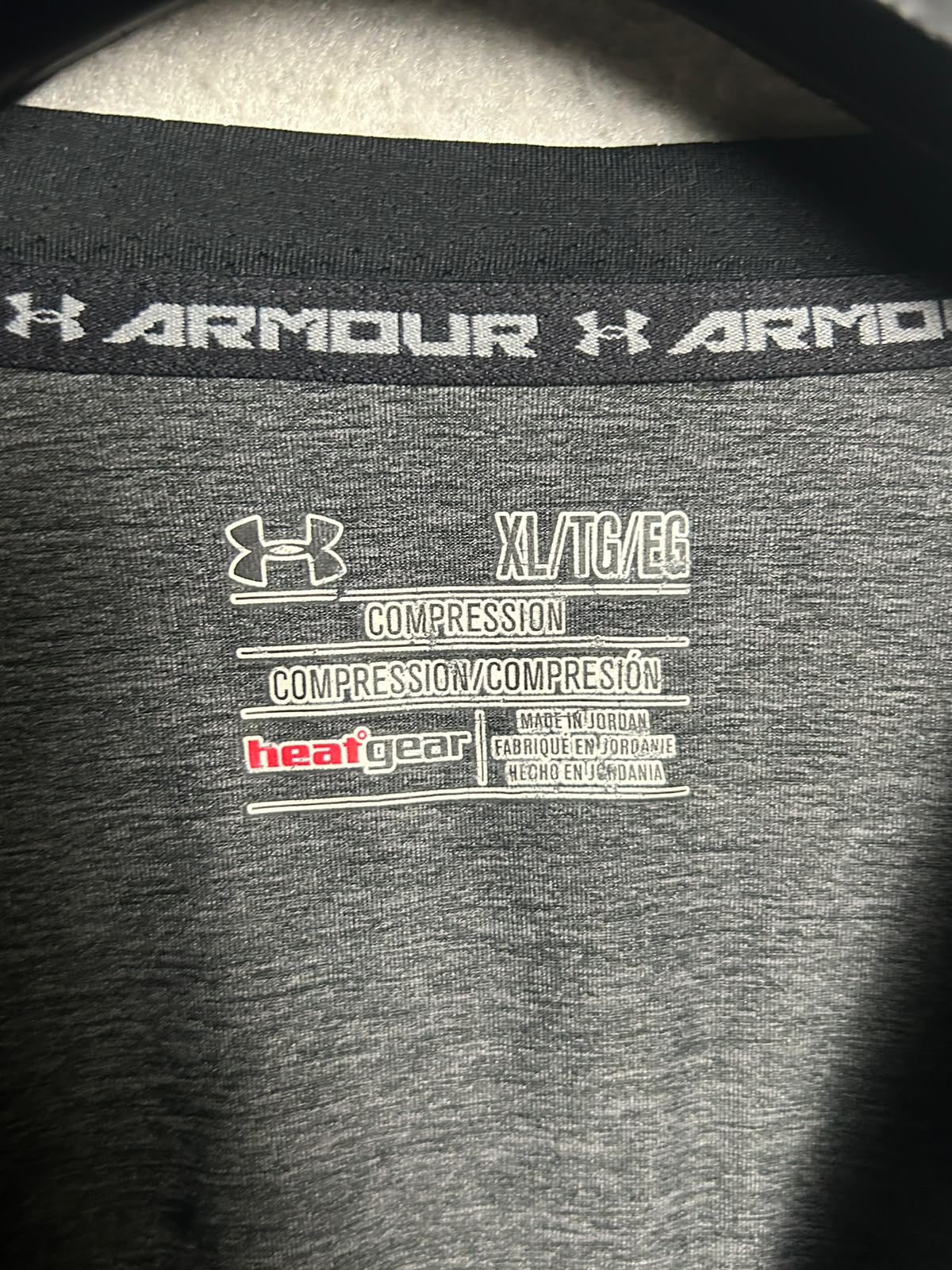 Under Armour Heat Gear Grey Round Neck Full Sleeves - XL
