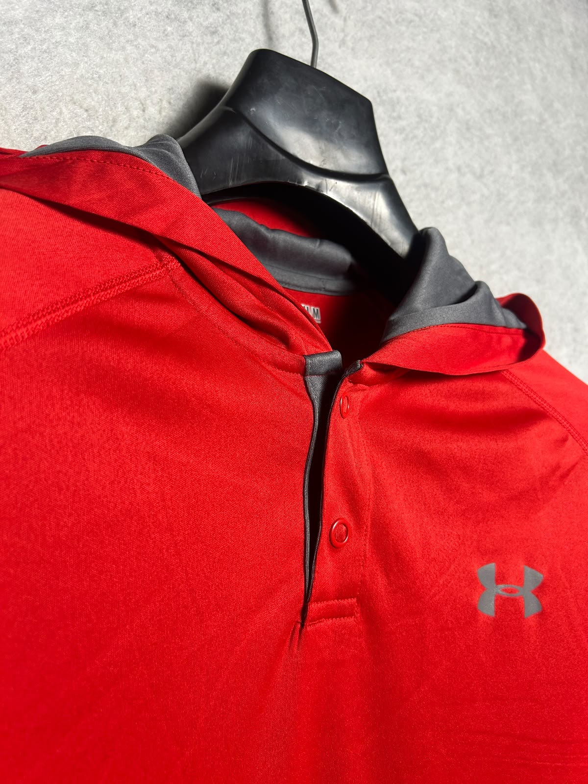 Under Armour Heat Gear Hood Polo Red - Medium
