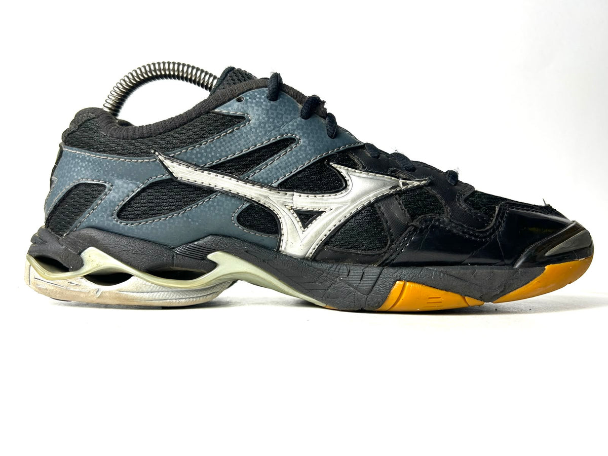Mizuno Wave Bolt 4 - Euro 39