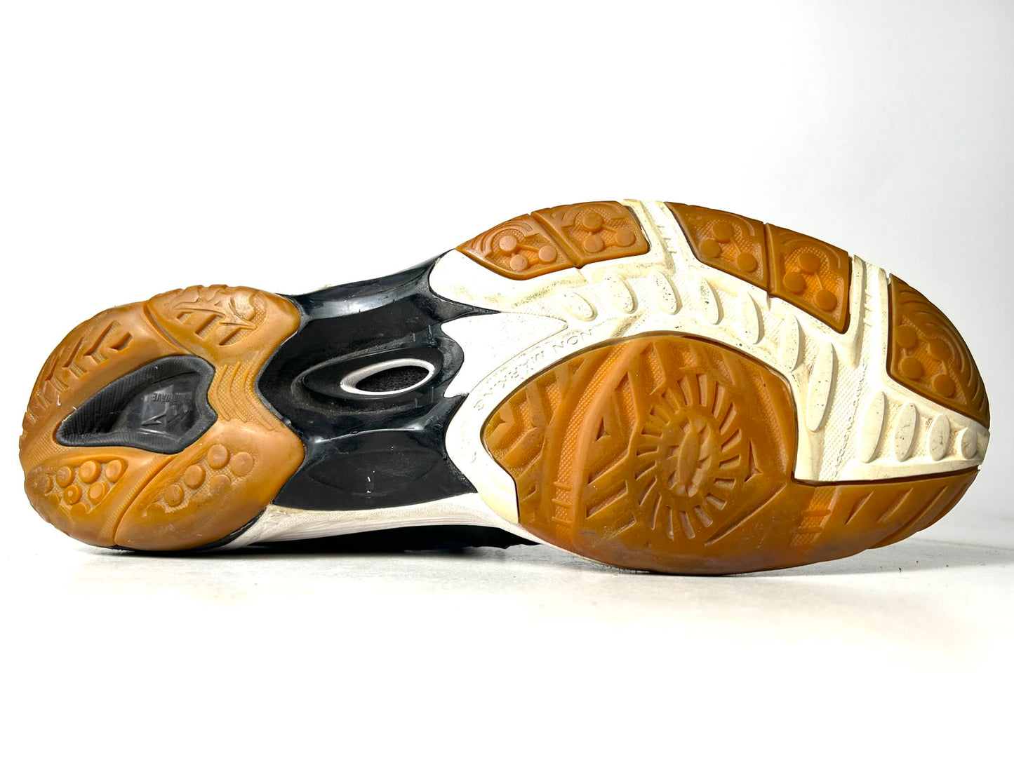 Mizuno Wave Hurricane 3 - Euro 46
