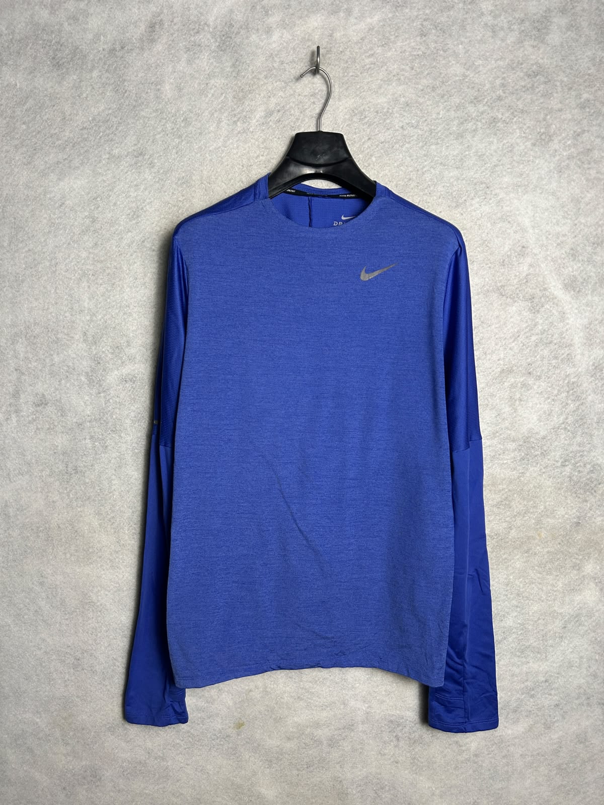 Nike Dri Fit Blue Full Sleeves Round Neck - Medium