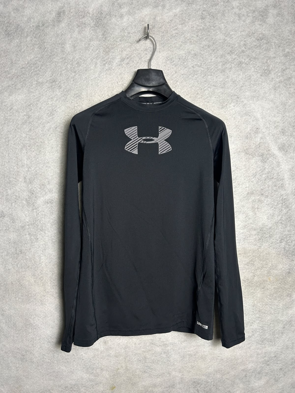 Under Armour Heat Gear Big Logo Black Full Sleeves Round Neck - YXL