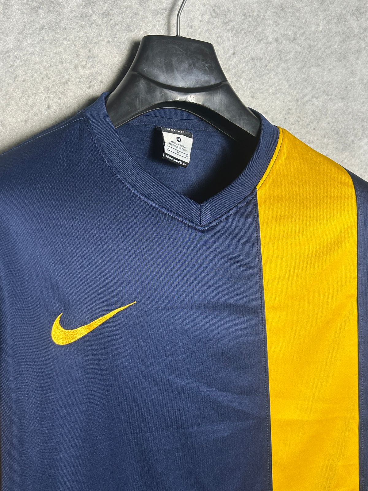Nike Dri Fit Blue And Yellow V Neck - Medium