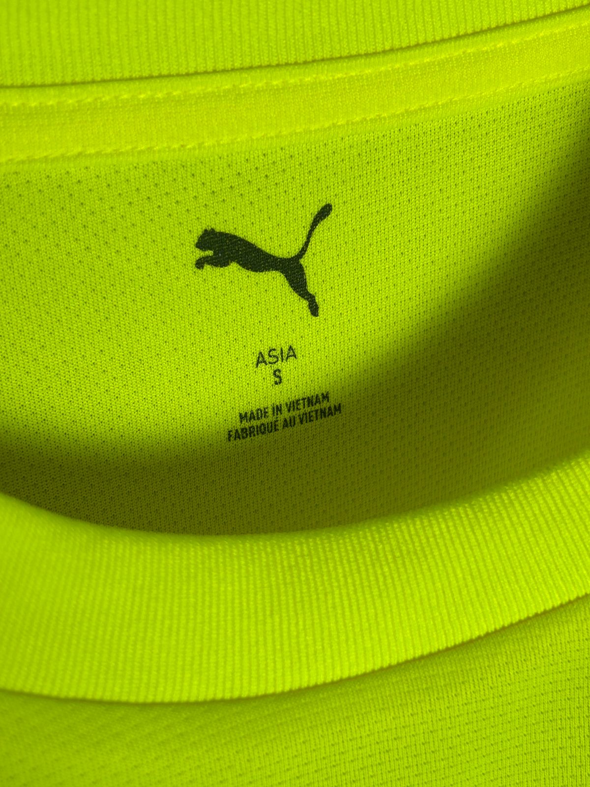 Puma Big Logo Neon Round Neck - Small
