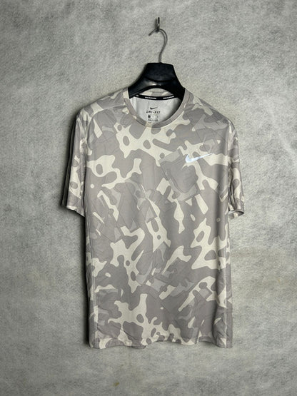 Nike Dri Fit Printed Round Neck - XL