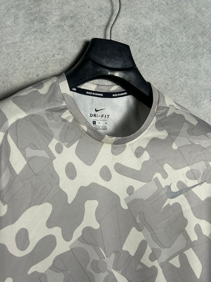 Nike Dri Fit Printed Round Neck - XL
