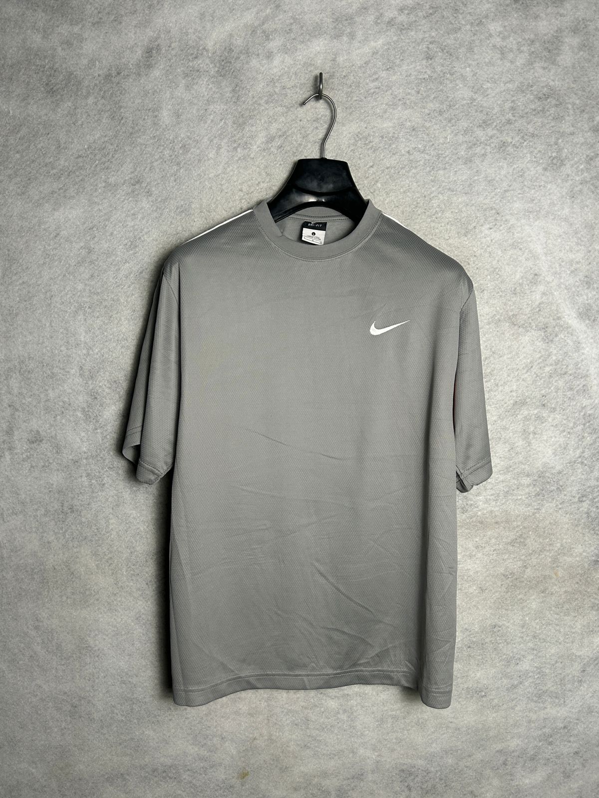 Nike Dri Fit Grey Round Neck - Large