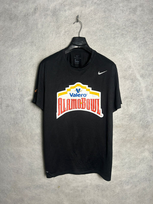 The Nike Tee Dri Fit Valero Big Logo Round Neck - XL
