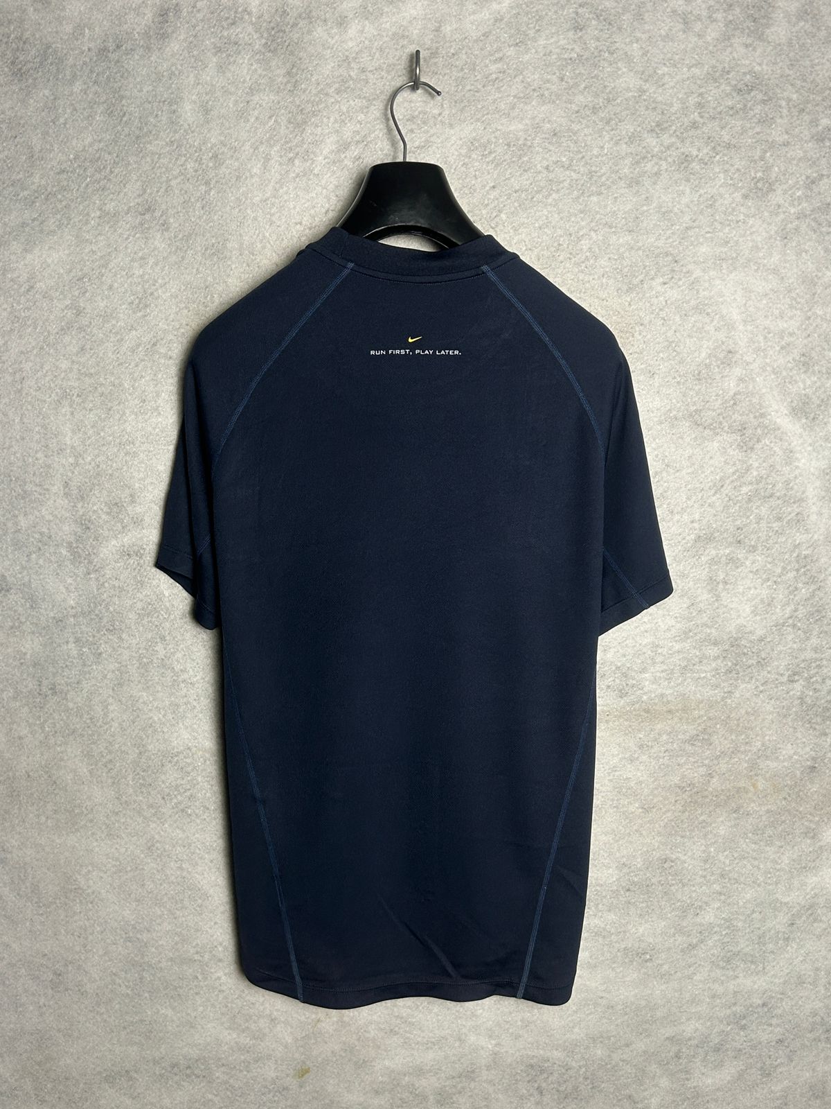 Nike Running Blue Round Neck - Large