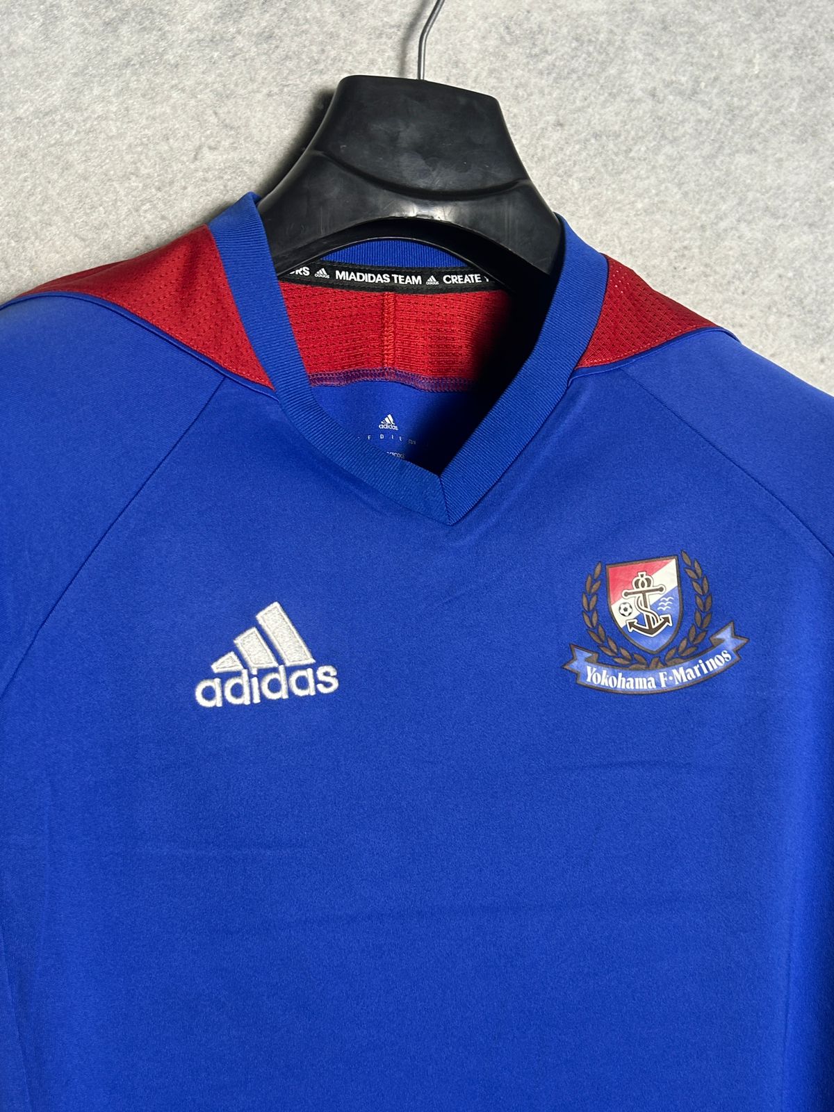 Adidas Climacool Blue V Neck - Small