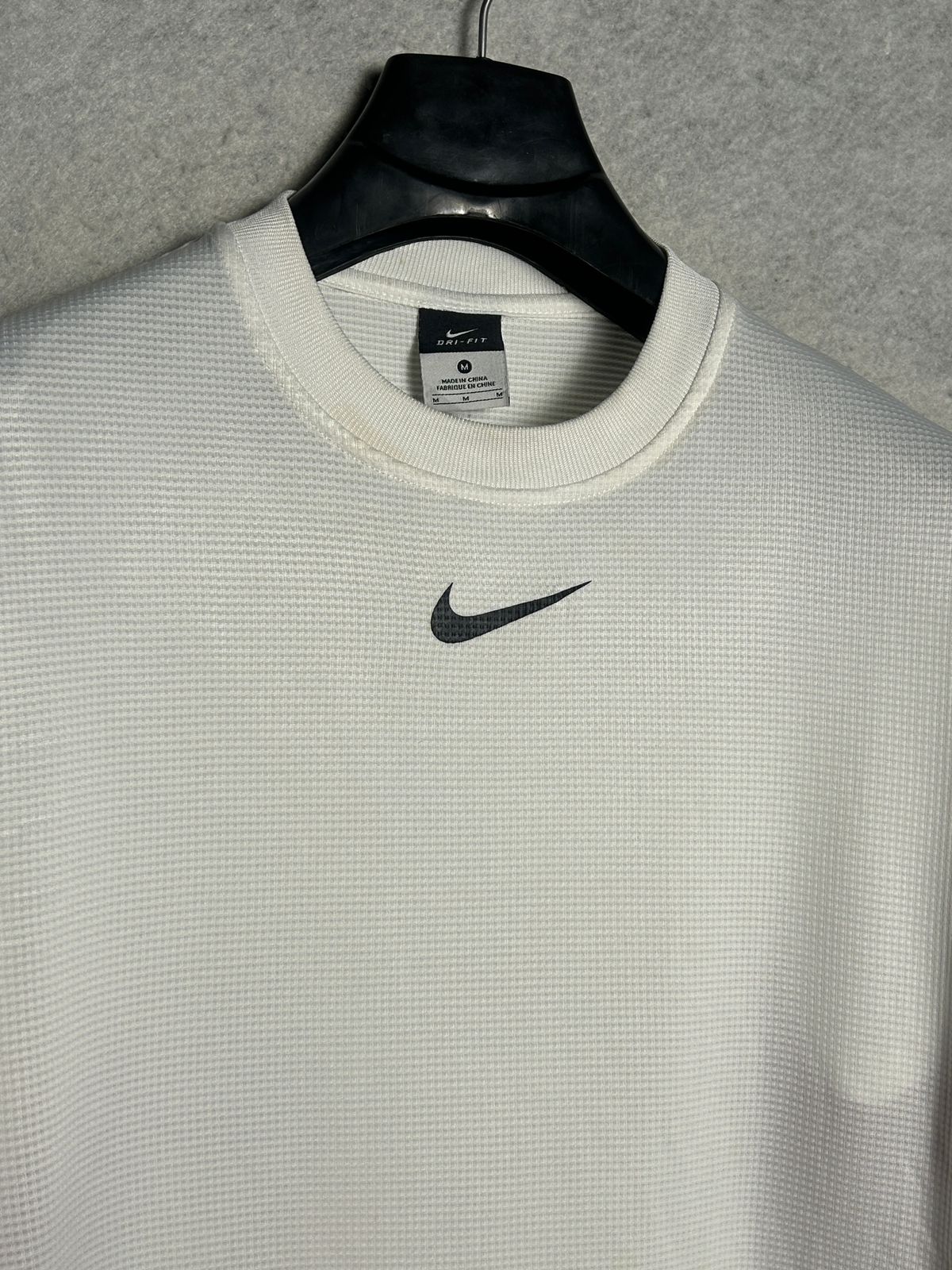 Nike Dri Fit White Round Neck - Medium
