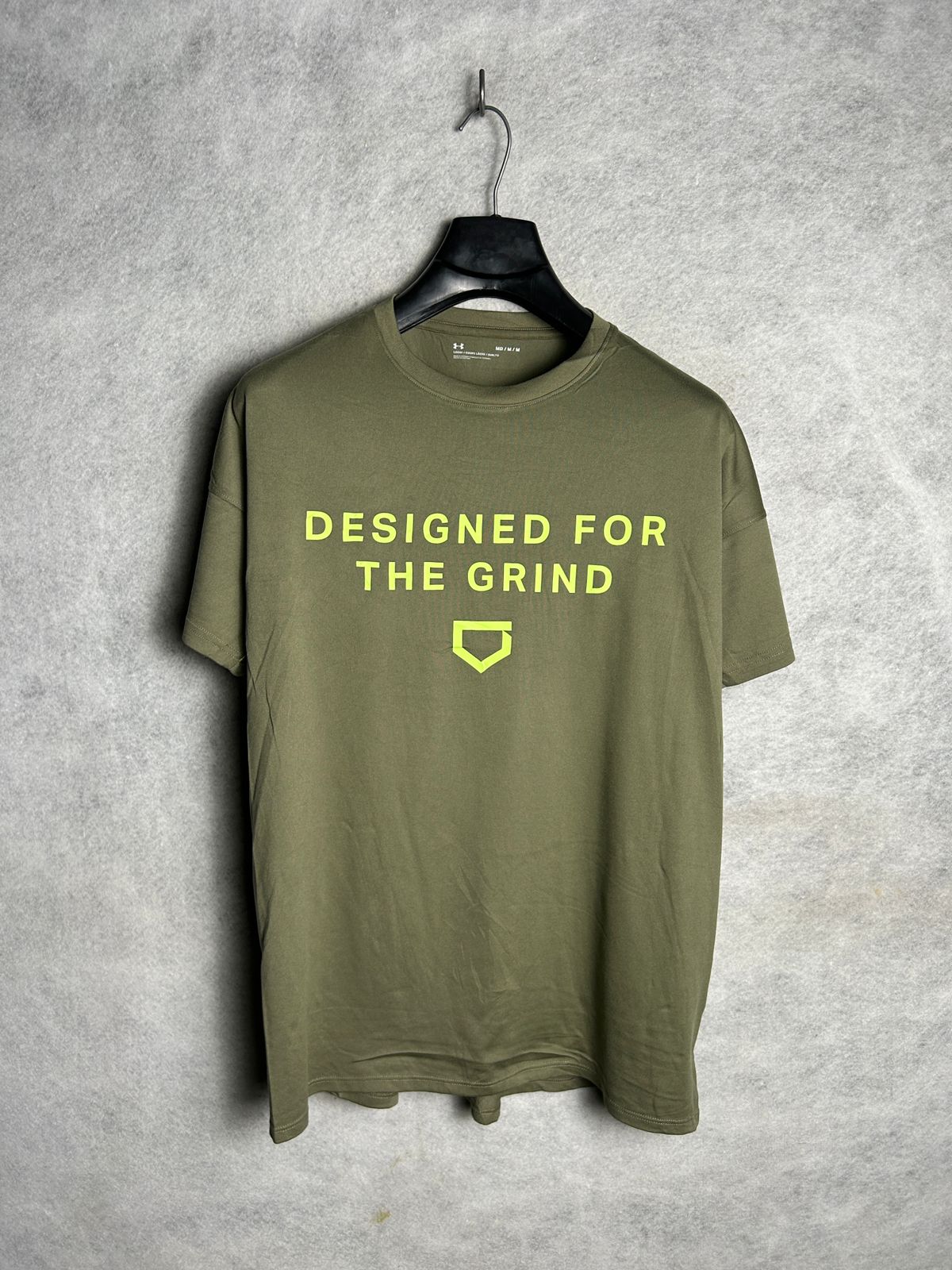 Under Armour Army Green Round Neck - Medium