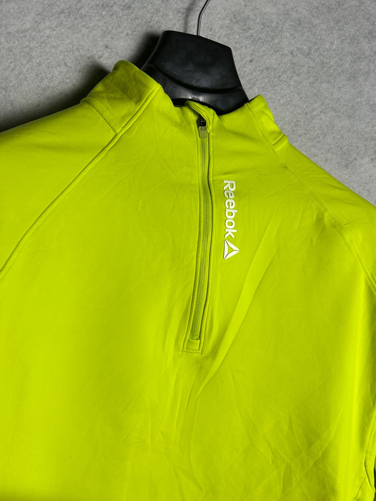 Reebok Neon Half Zip Full Sleeves - Large