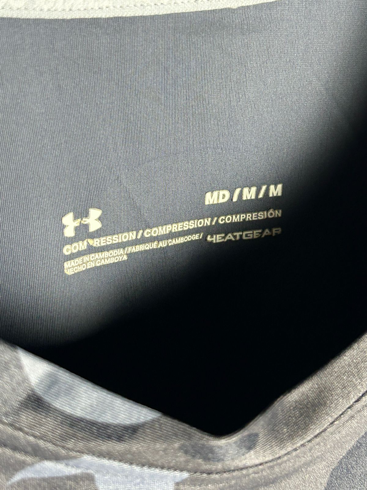 Under Armour Heat Gear Round Neck - Medium