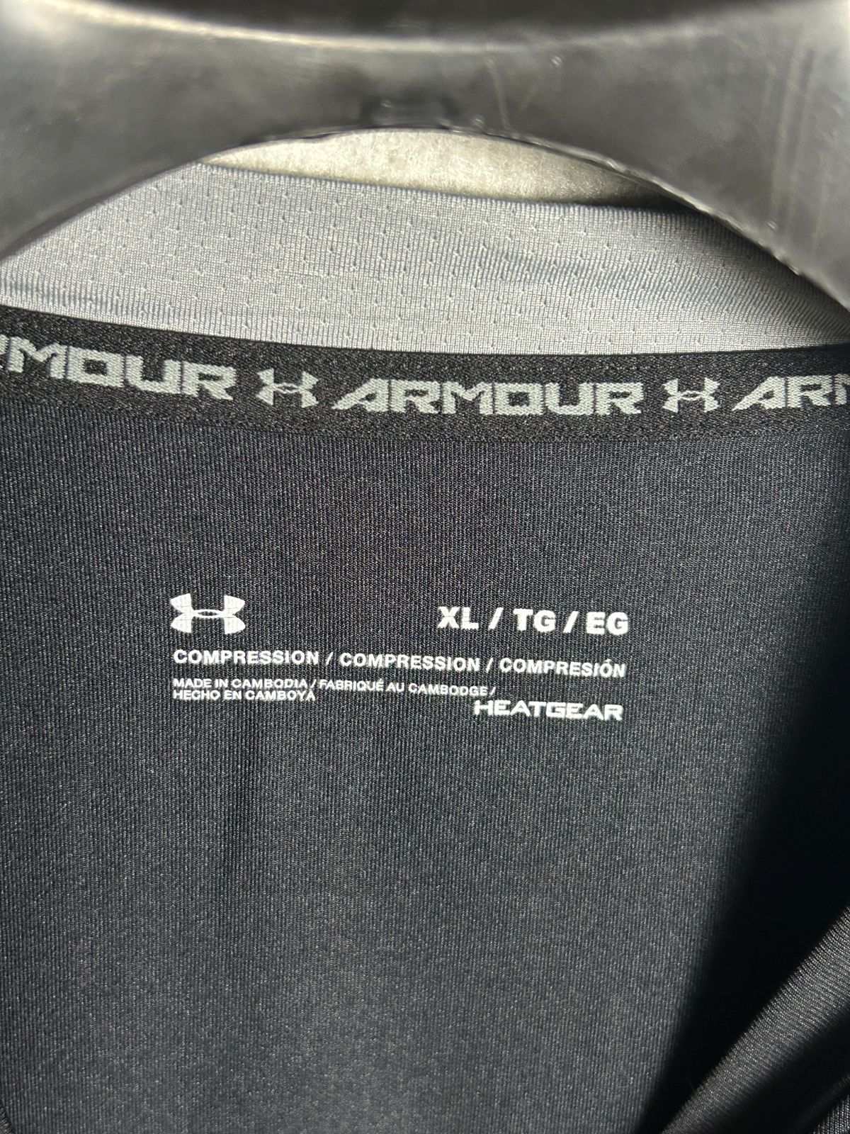 Under Armour Black Heat Gear Round Neck Full Sleeves - XL