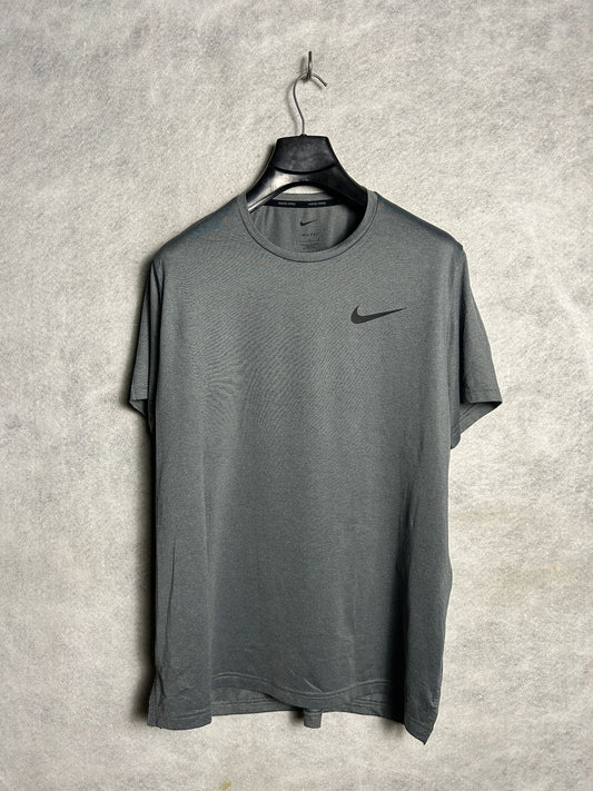 Nike Dri Fit Round Neck - Large