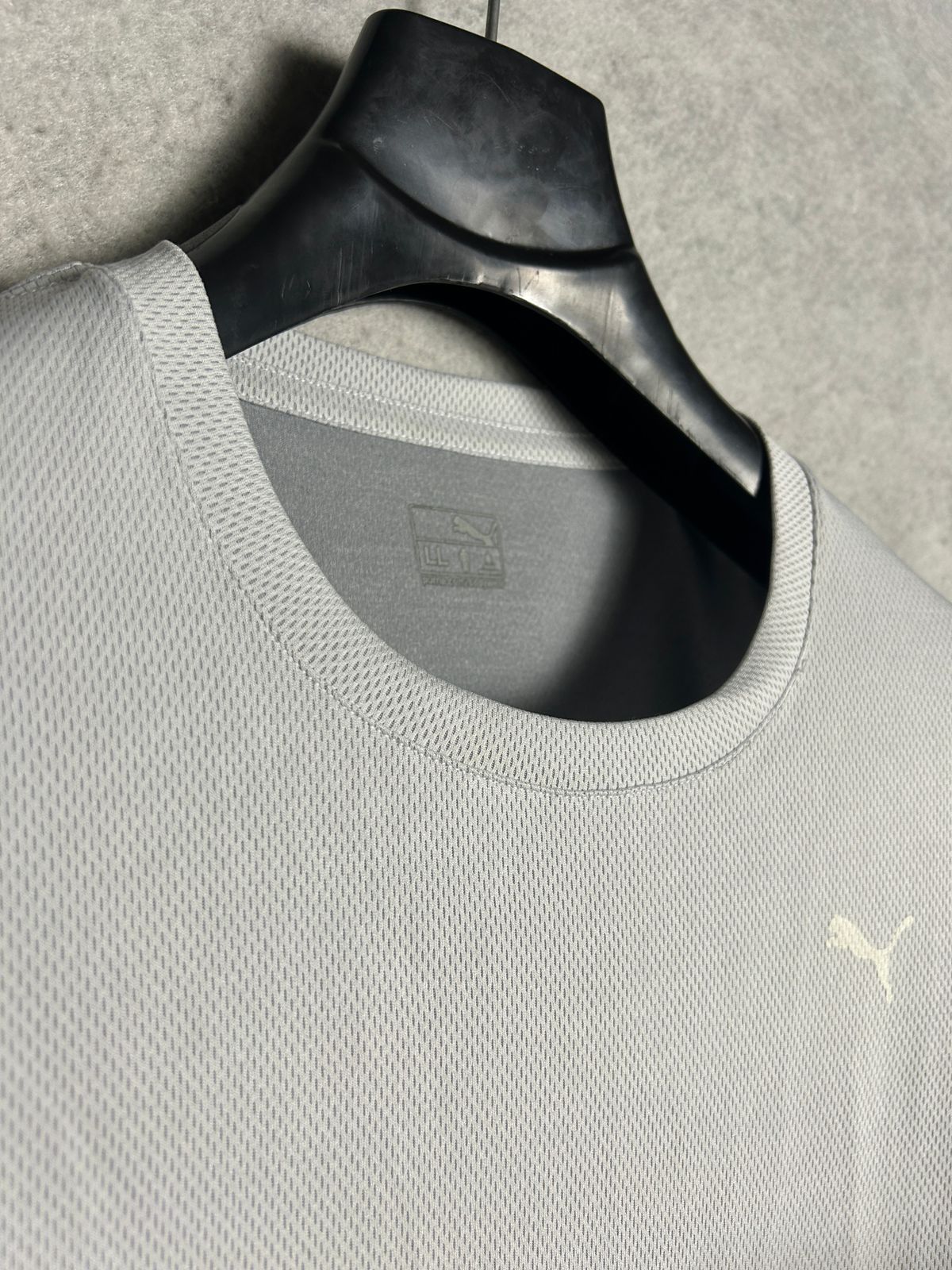 Puma White Round Neck - Large