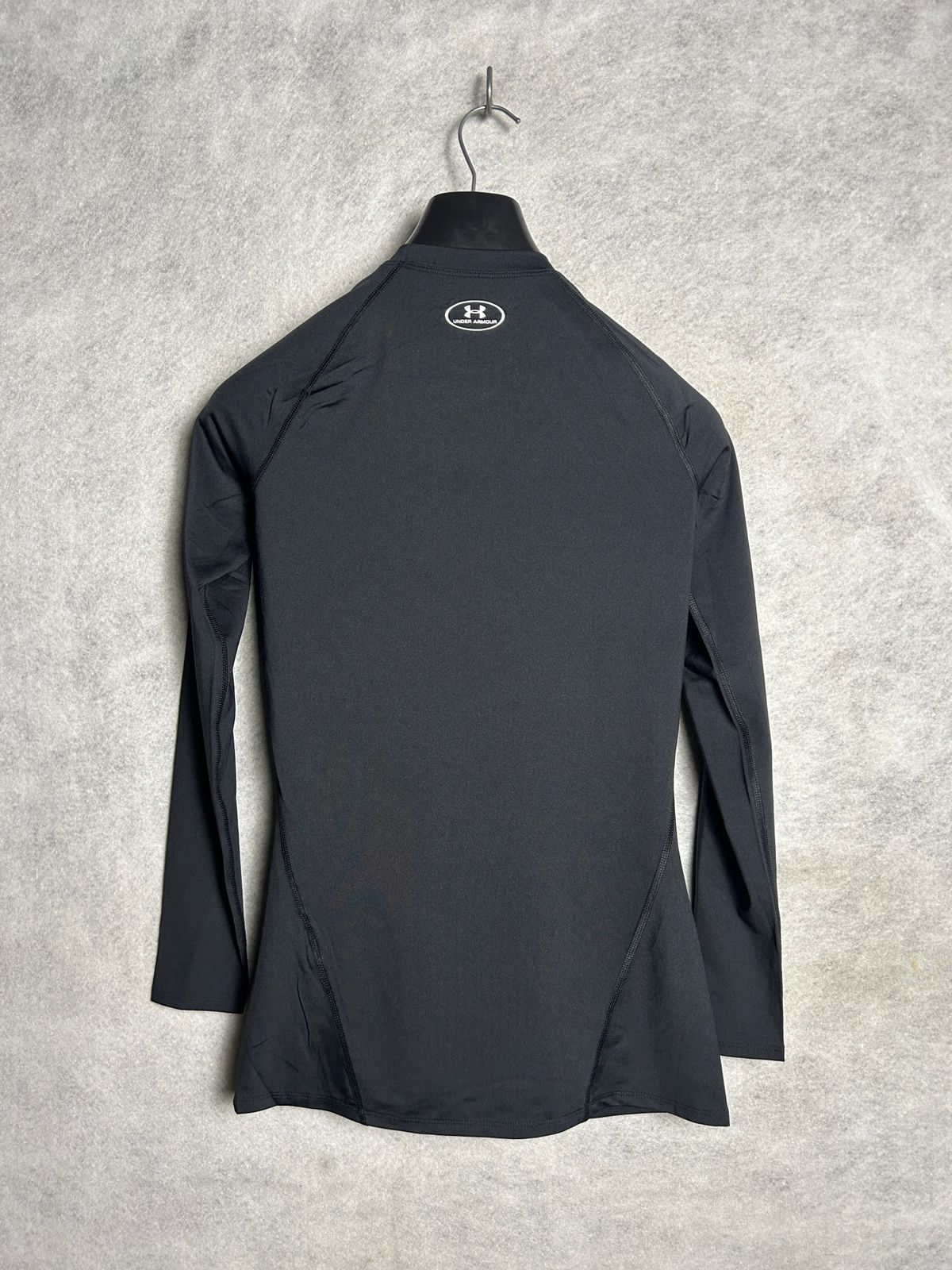 Under Armour Heat Gear Round Neck Full Sleeves - LG