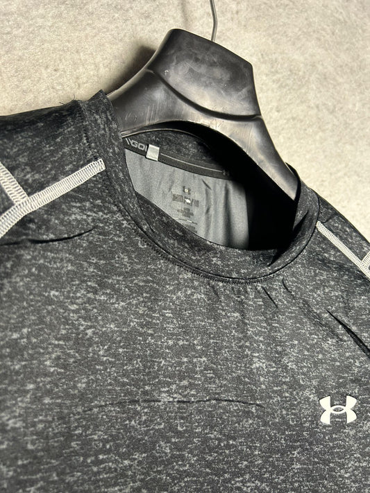 Under Armour Heat Gear Black Full Sleeves Round Neck - Medium