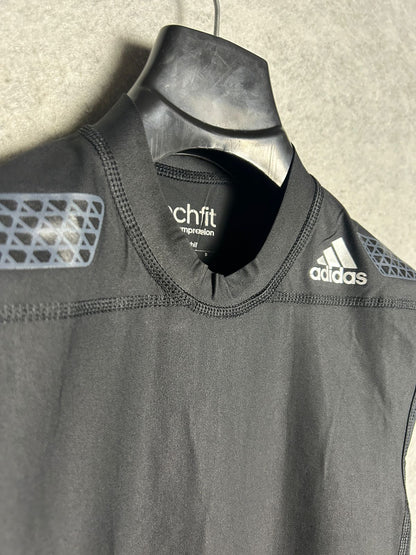 Adidas Techfit Round Neck - Medium