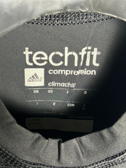 Adidas Techfit Round Neck - Medium