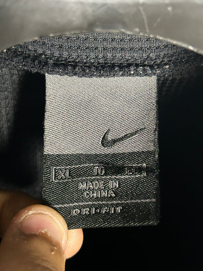 Nike Dri Fit Half Zip - XL
