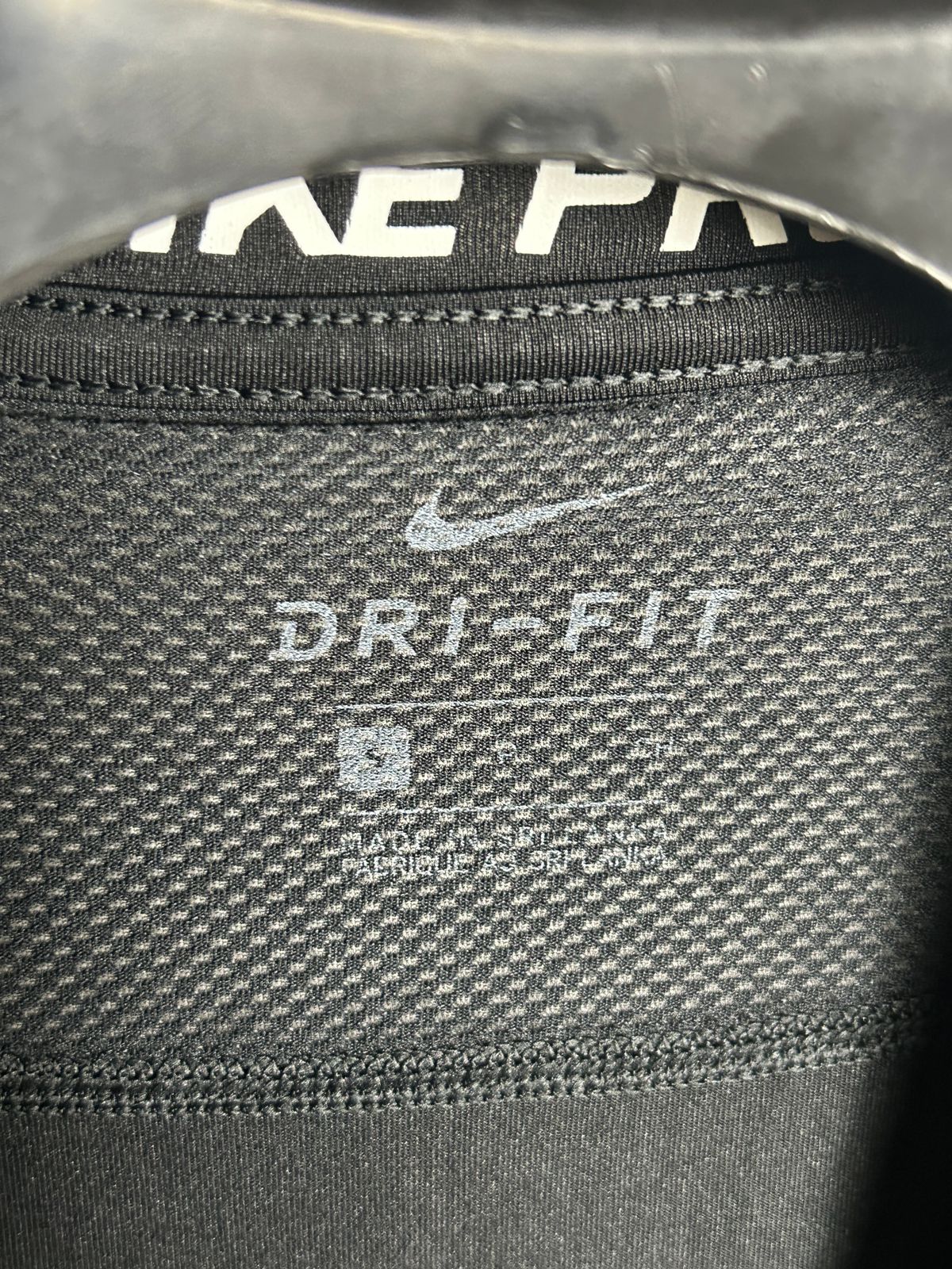 Nike Dri Fit Big Logo Round Neck - Small