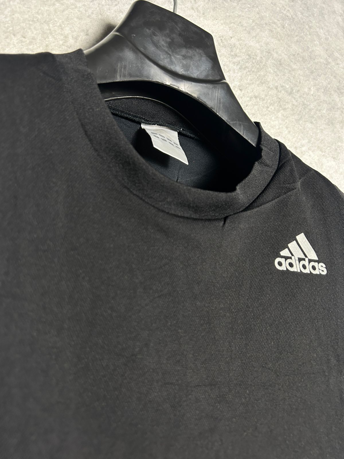 Adidas Black Round Neck - Medium