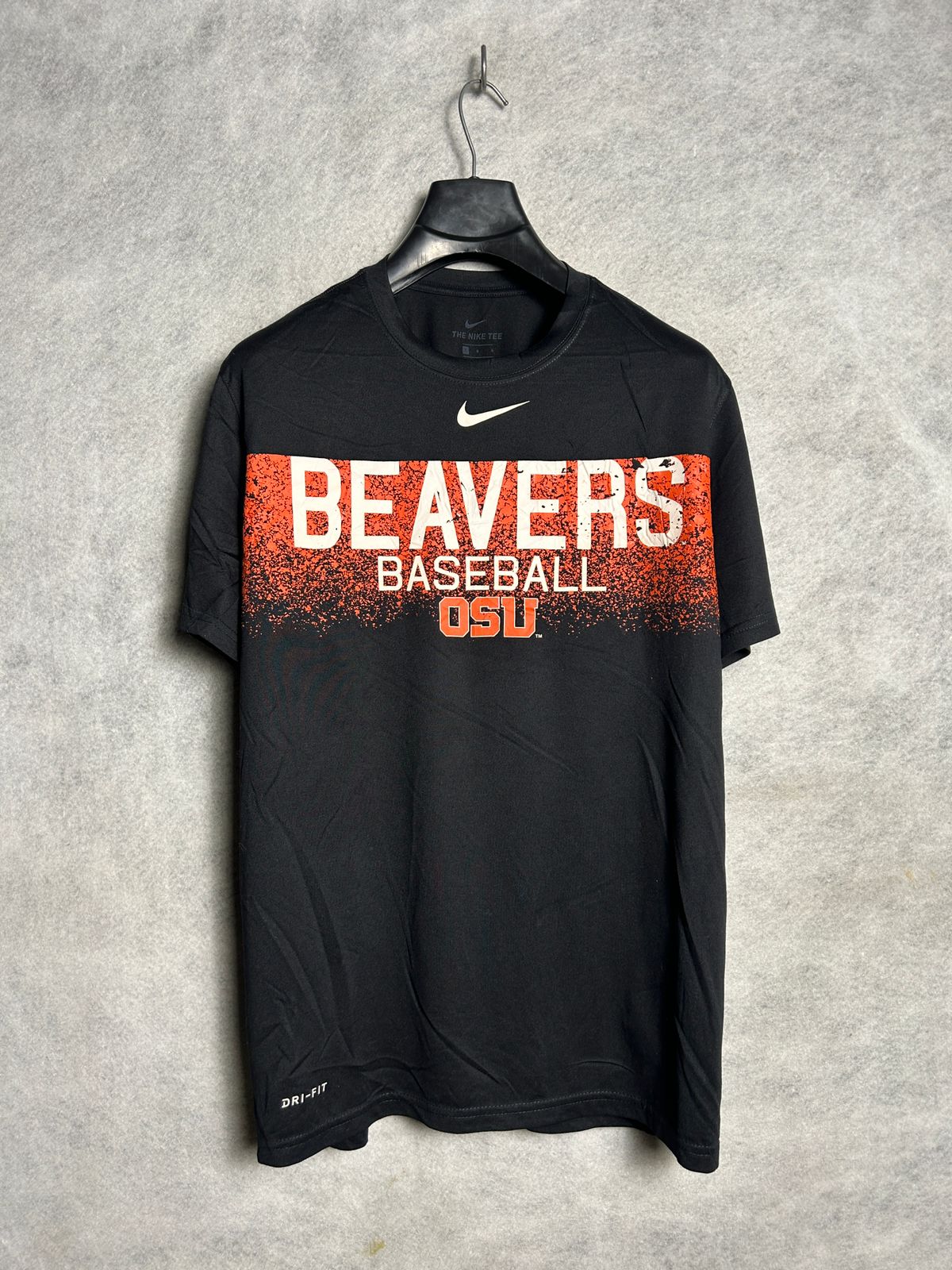 The Nike Tee Beavers Big Logo Dri Fit Round Neck - Large