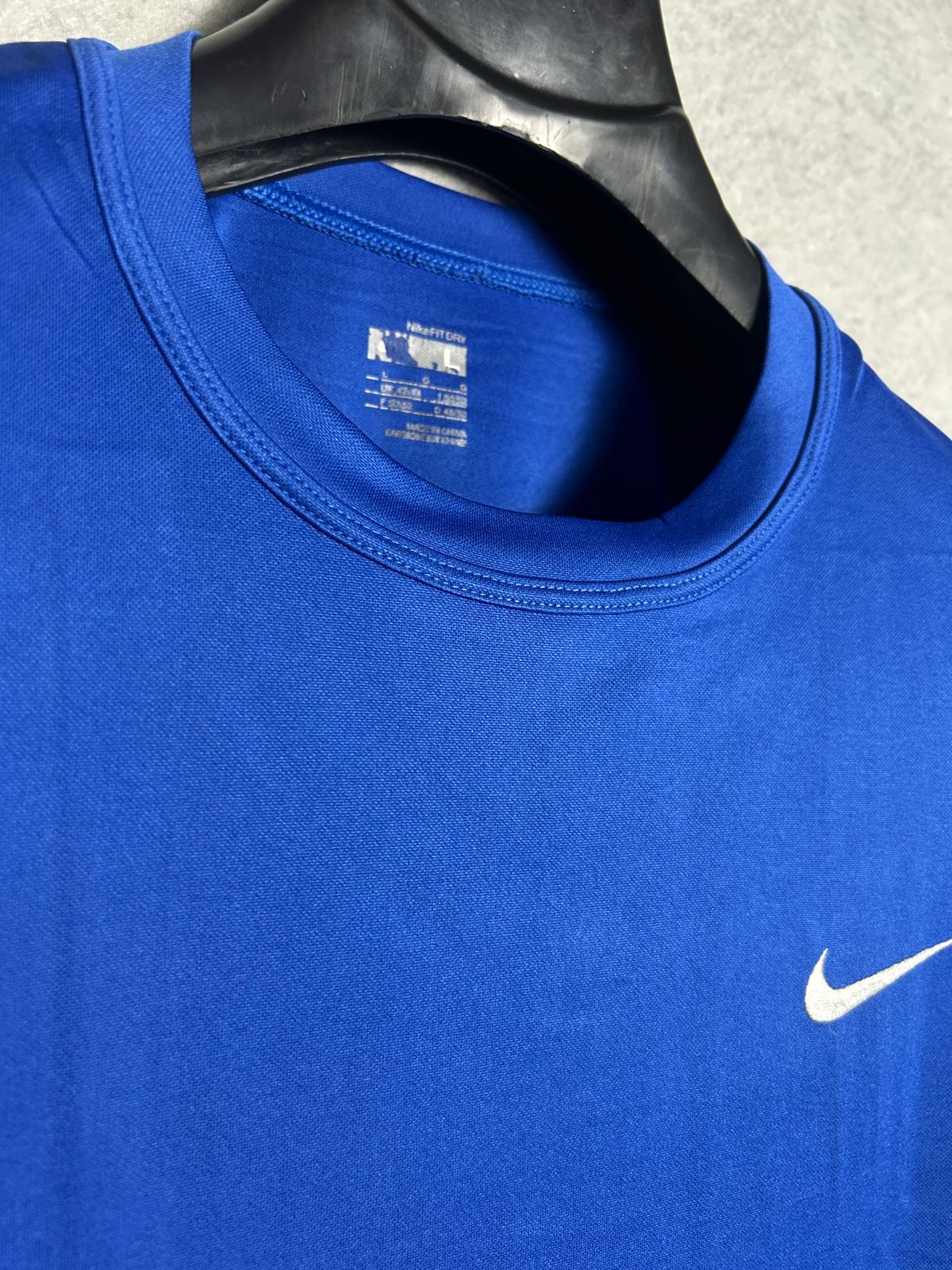 Nike Fit Dry Blue Round Neck - Large