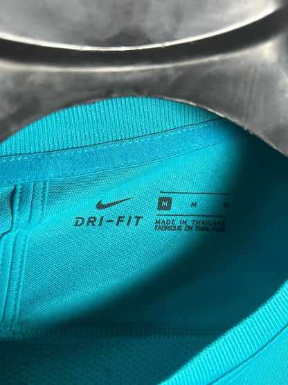 Nike Dri Fit Round Neck - Medium