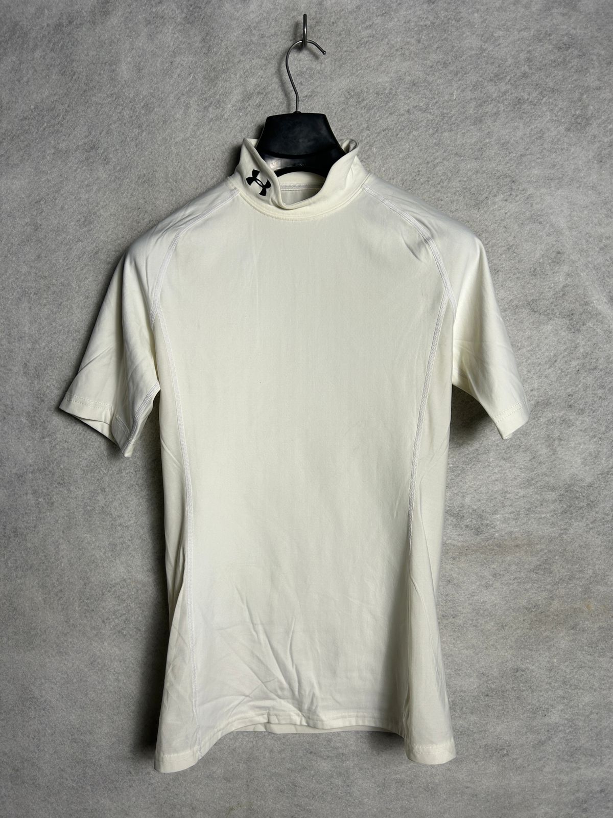 Under Armour Mock Neck White Big Logo - XL