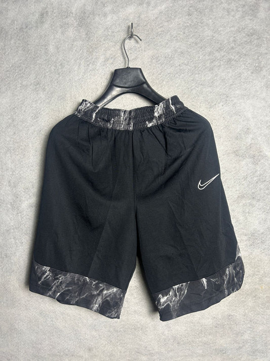 Nike Dri Fit Black - Medium