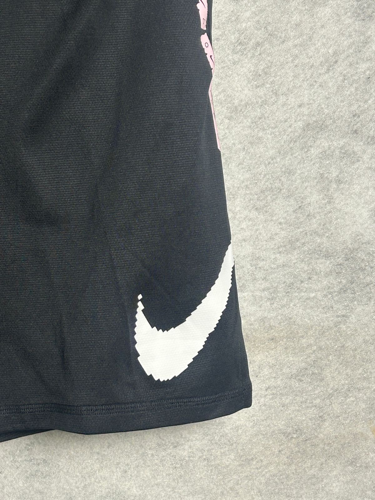 Nike Dri Fit Big Logo Black - Medium