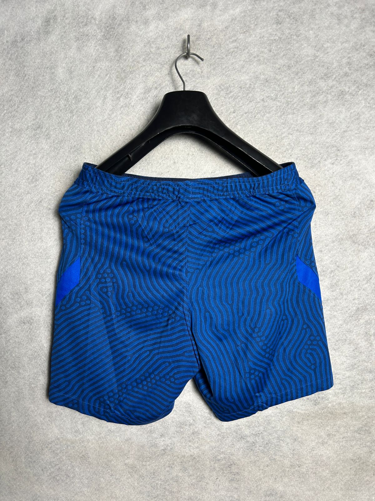 Nike Dri Fit Blue Pattern - Large