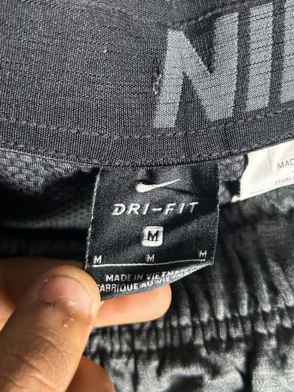 Nike Dri Fit Black - Medium