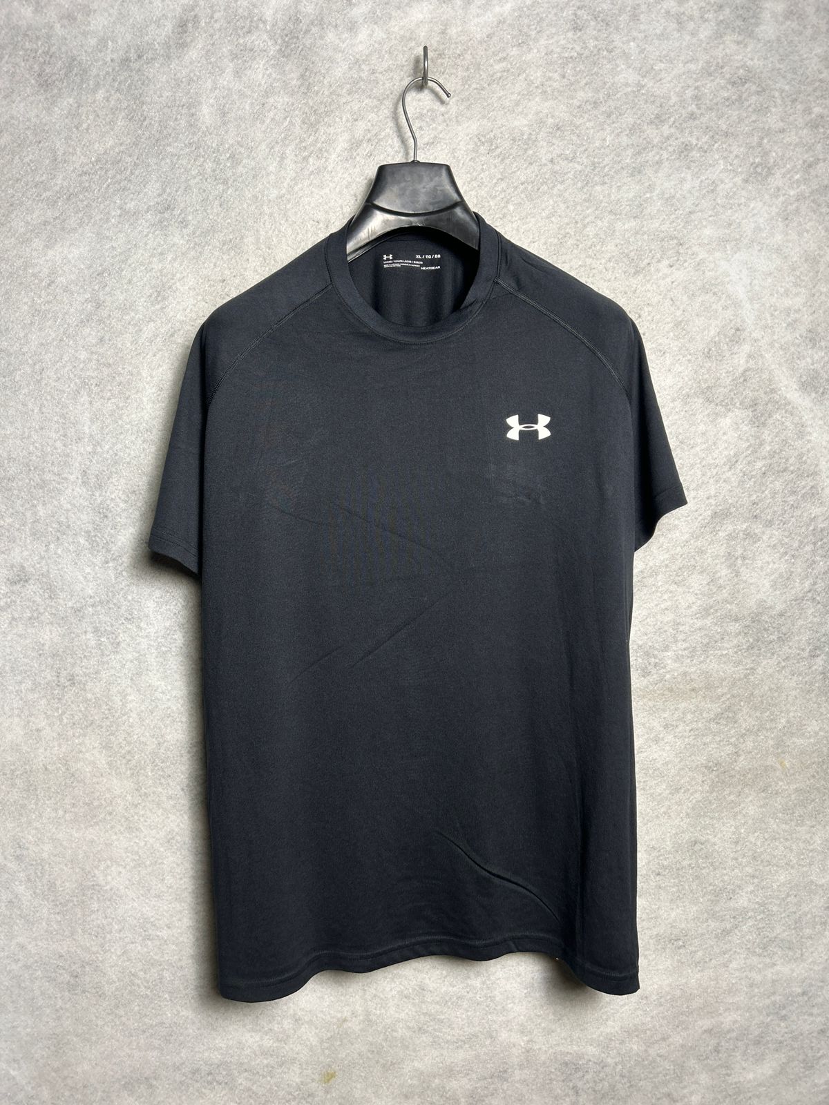 Under Armour Heat Gear Black Round Neck - XL