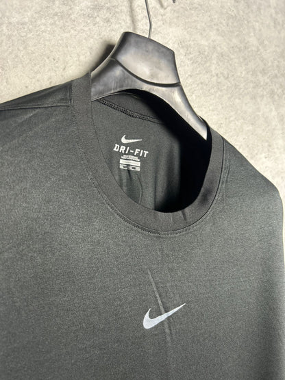 Nike Dri Fit Round Neck - XXL