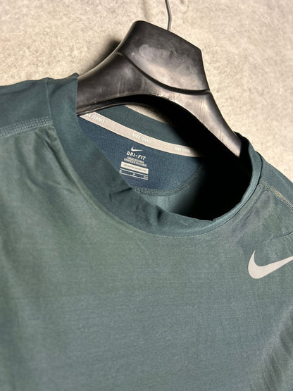 Nike Dri Fit Green Round Neck - Small